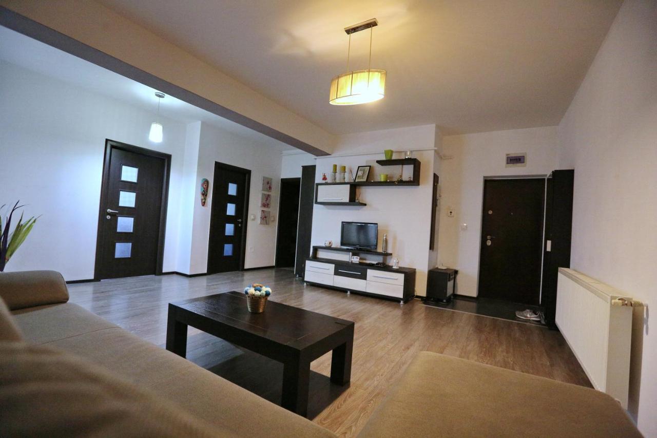 Apartmán Bloc Izvor Piteşti Exteriér fotografie