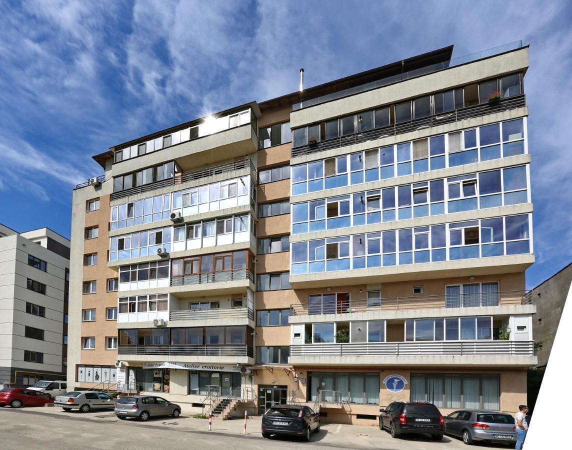 Apartmán Bloc Izvor Piteşti Exteriér fotografie