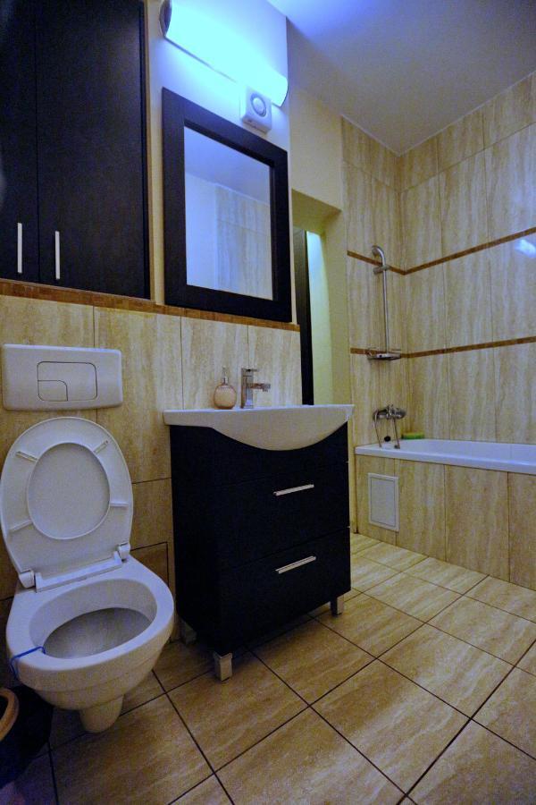 Apartmán Bloc Izvor Piteşti Exteriér fotografie